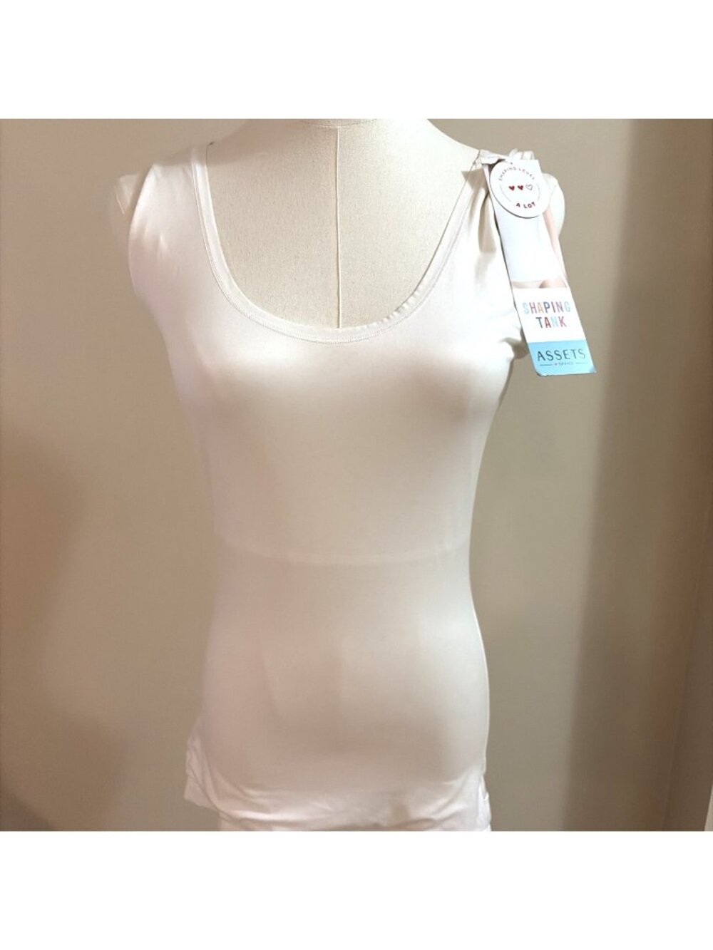 Assets by SPANX Tank Shaping Tank Shapewear Size 1X White Tummy Control NWT
